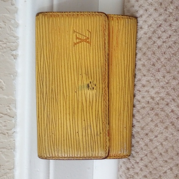 Louis Vuitton Accessories - Louis Vuitton Epi Leather Key Wallet